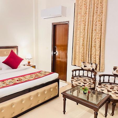 Hotel Paras - Karol Bagh Delhi Exterior photo