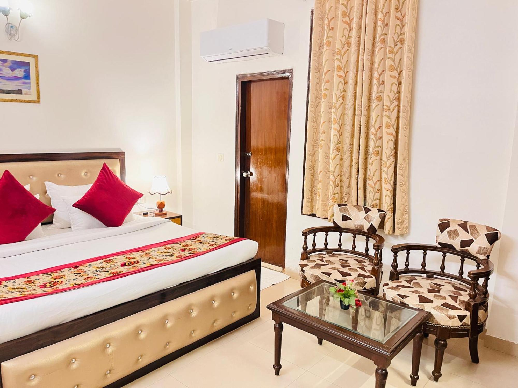 Hotel Paras - Karol Bagh Delhi Exterior photo