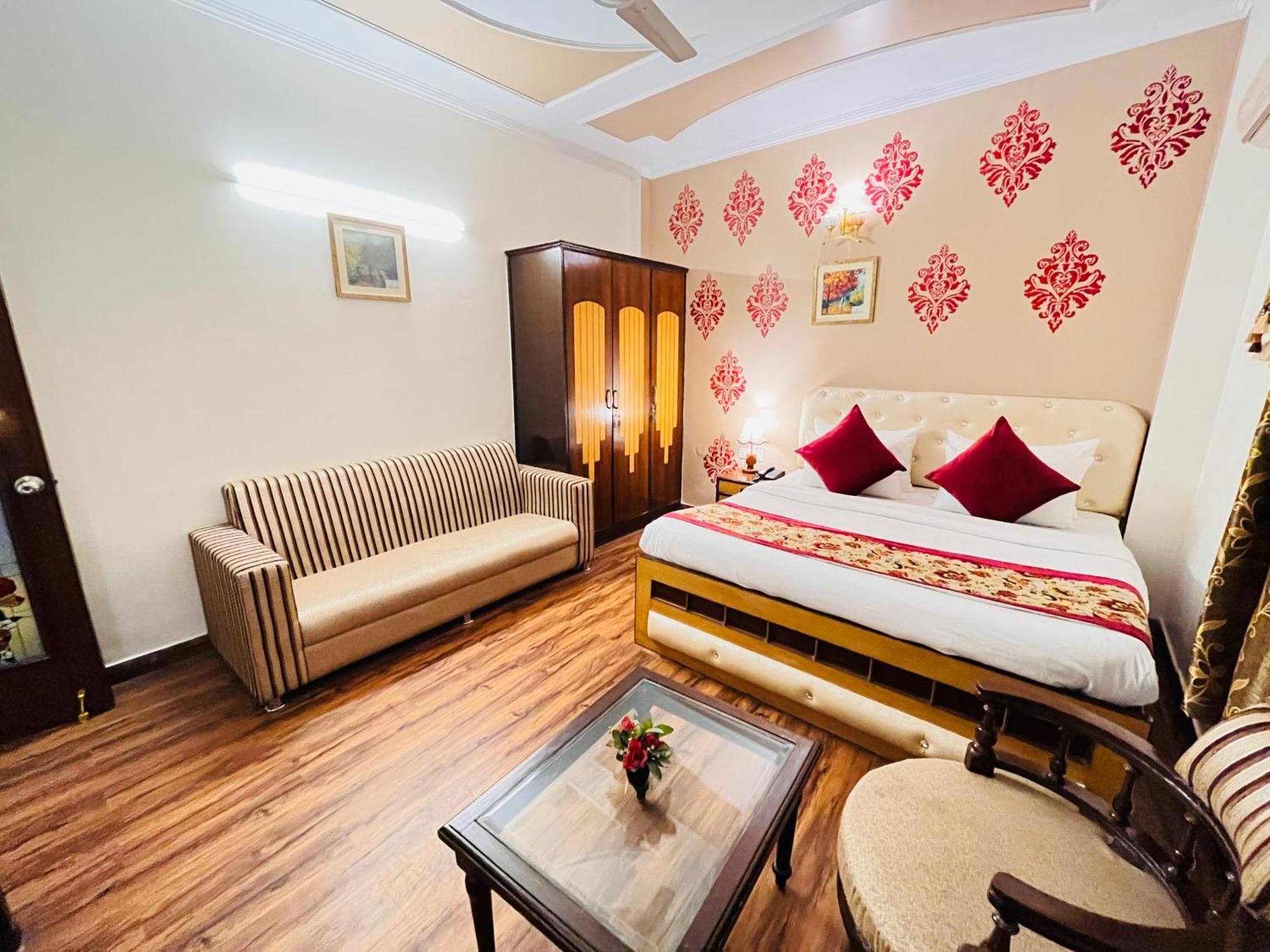 Hotel Paras - Karol Bagh Delhi Exterior photo