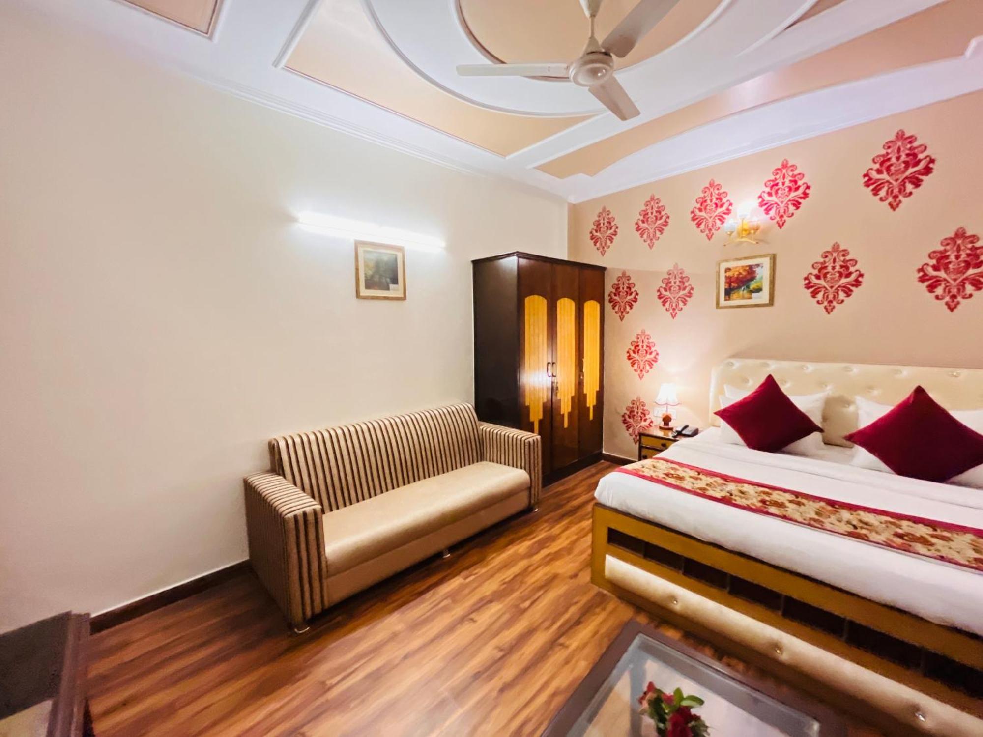 Hotel Paras - Karol Bagh Delhi Exterior photo